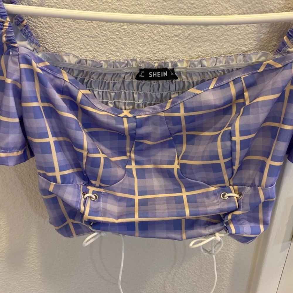 Crop top - Picture 5 of 6